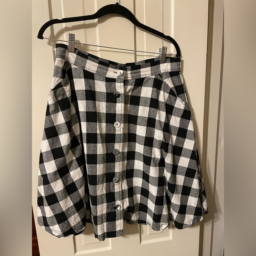 Unique Vintage Large A Line Black and White Gingham Skirt